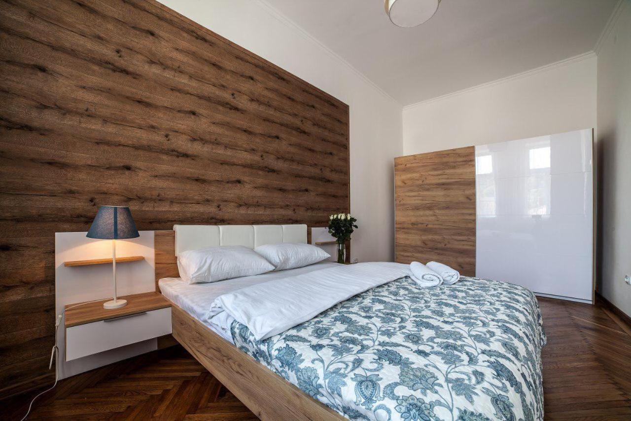 Apartament On Kulisha Street Lviv Eksteriør bilde